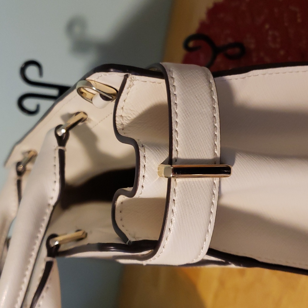 Kate Spade Staci Medium Satchel NWOTs 11" W X 9" H Saffiano Leather Ivory - Picture 5 of 14